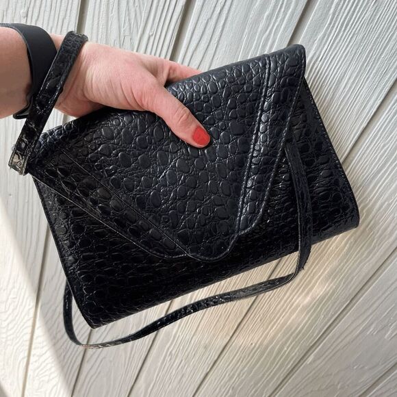 Vintage Faux Croc Embossed Black Patent Leather Envelope Crossbody Bag - Picture 1 of 9